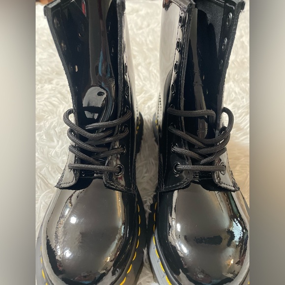 NEW Doc Dr Martens 1460 Patent Leather Lamper Black Boots 11821011 Womens 6 Goth - Picture 12 of 16